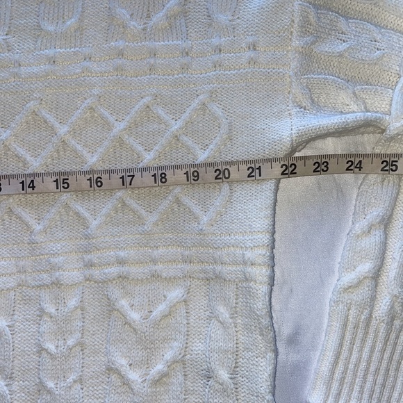Classic Fisherman Cream Cable Knit Sweater Lightweight Timeless Preppy Sz M - Picture 7 of 15